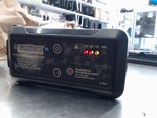 Motomaster booster battery pack