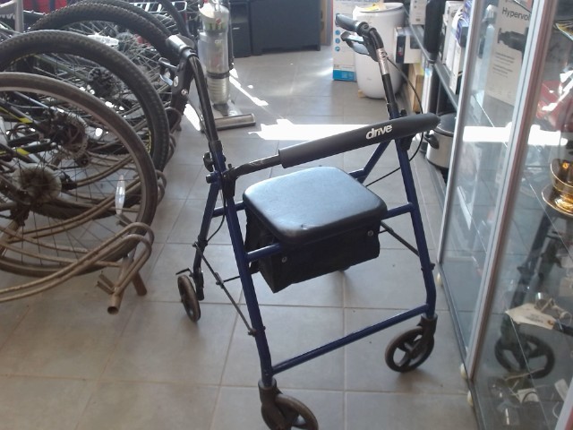 Marchette avec  banc