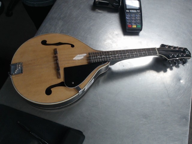 Mandoline instrument en etat neuf