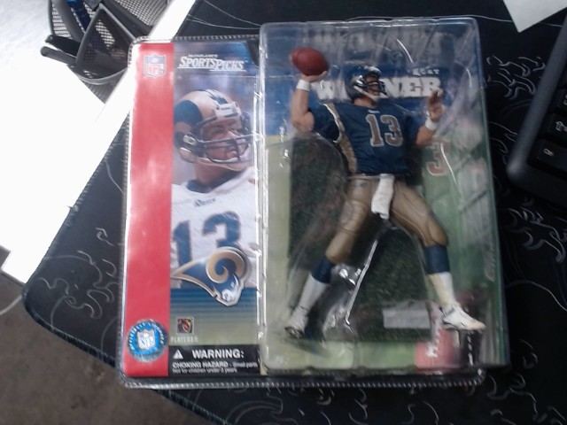 Kurt warner figurine new mvp year 2001