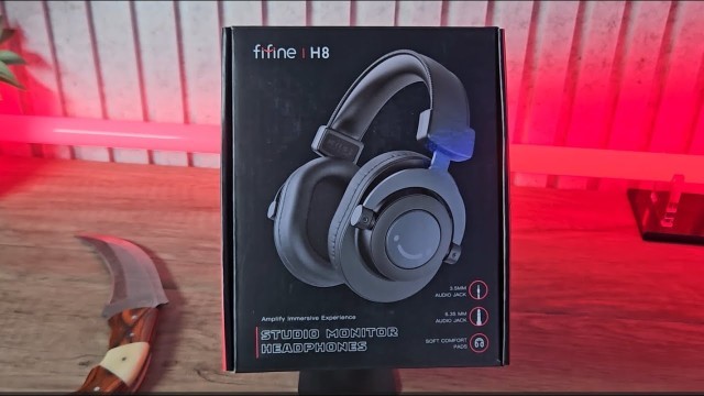 H8 monitor headphones studio