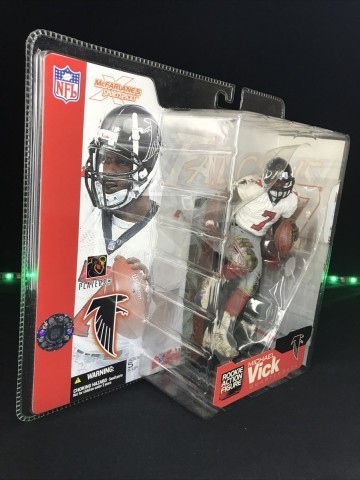 Michael vick figurine new 2002