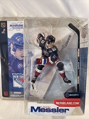 Mark messier figurine new 2002