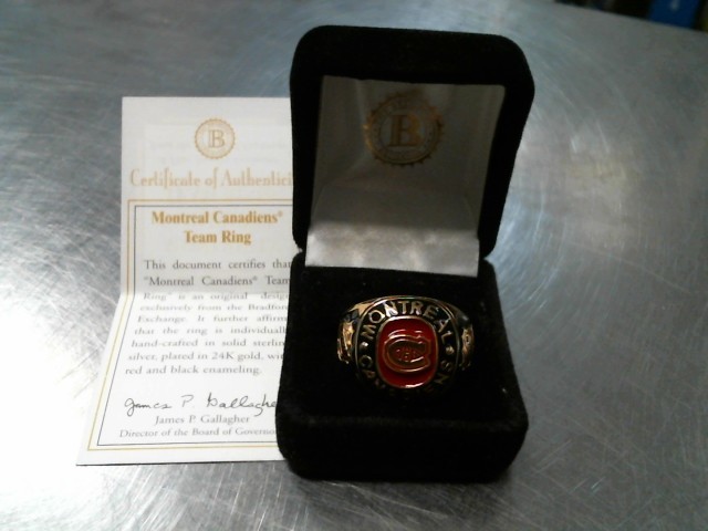 Bague des canadiens avec boite