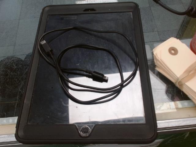 Ipad 6iem gen 32gb avec case otterbox