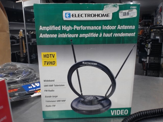 High performance tv antenna