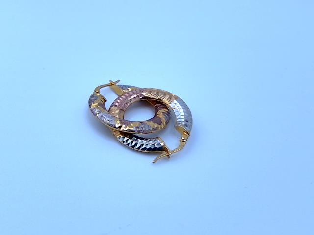 BOUCLES D OREILLES EN OR 10KT