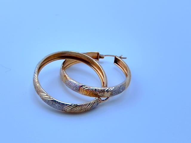 BOUCLES D OREILLES EN OR 10KT