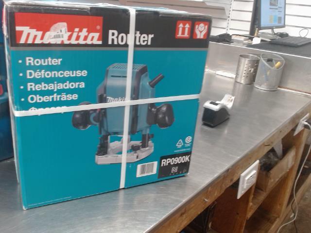 Defonceuse makita brand new