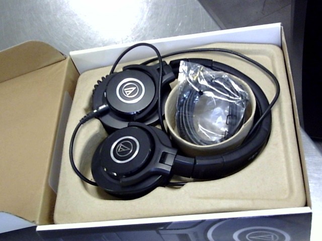 Ecouteurs dj audiotechnica cable box