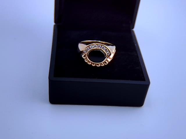 BAGUE EN OR 10KT AVEC DIAMANTS 