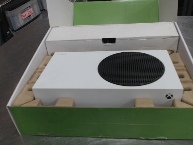 Xbox one serie s+man+fil dans sa boite