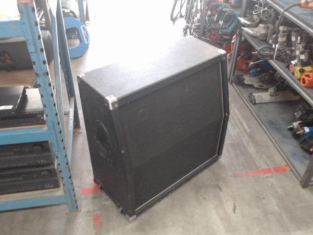 Bottom 4x12'' passif(2 speaker a change)