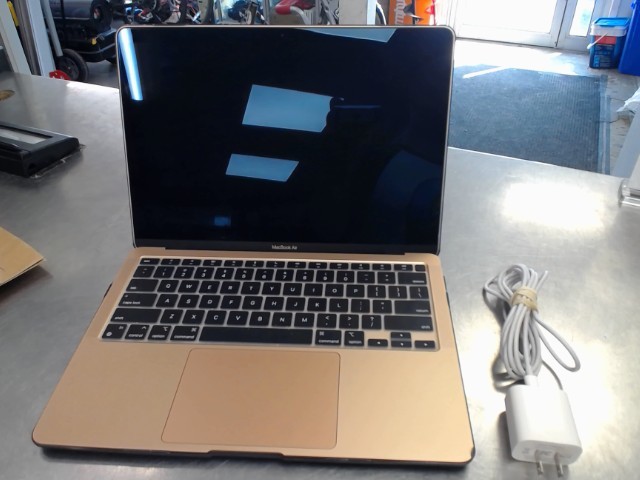 Macbook air 8gb ram/256ssd