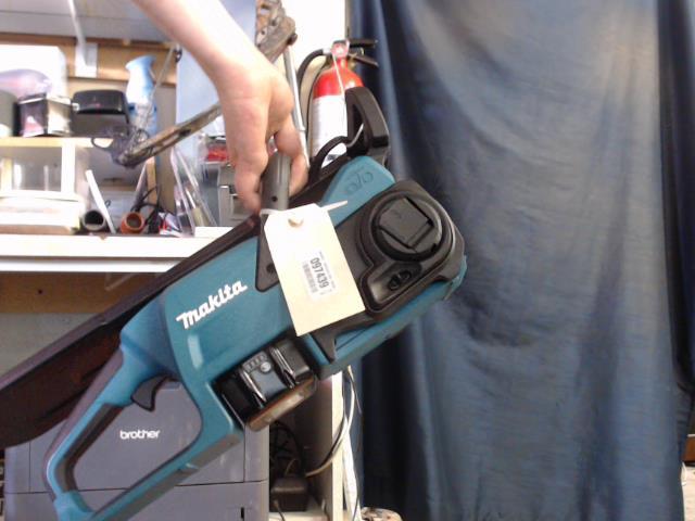 Chainsaw makita avec batt