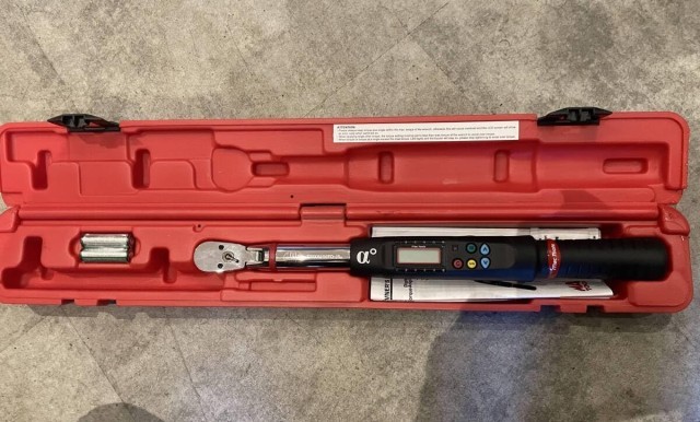 Torque wrench dans case rouge