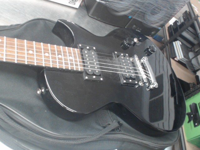 Guitare jay turser electrique dans case