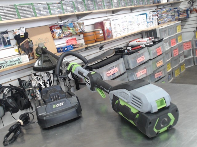Weedeater 56v+1batt+chargeur