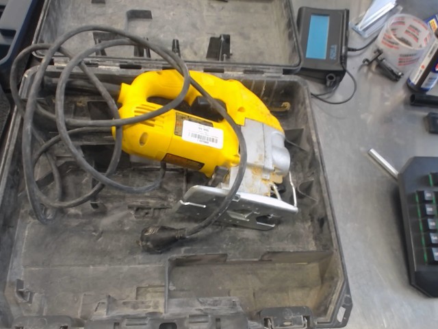 Scie sauteuse/jigsaw dewalt electrique
