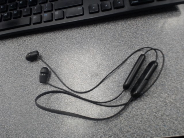 Ecouteurs bluetooth noirs