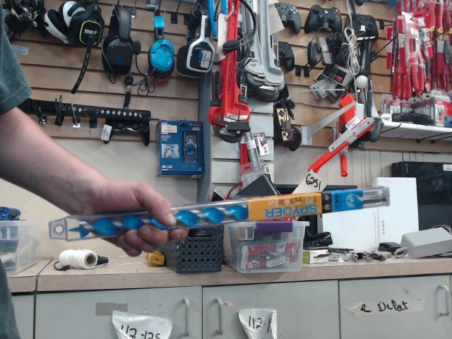 Auger bit