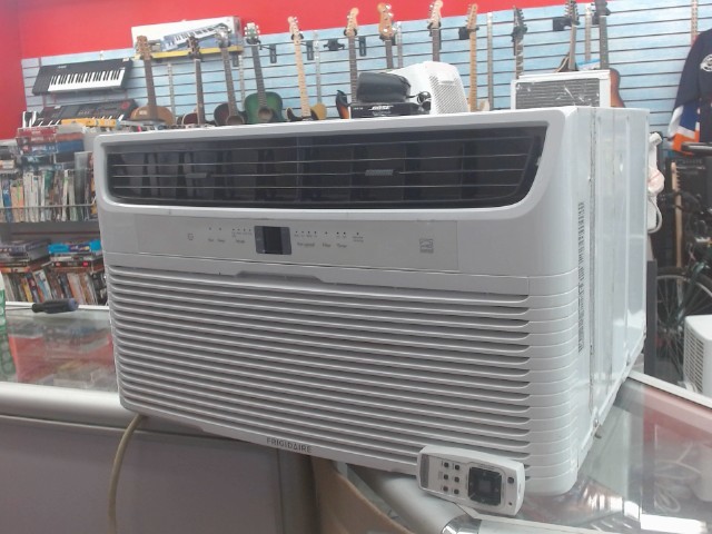 Air climatiser large 10 000btu