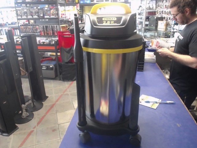 Balayeuse 4 gallons 2.8hp +accessoires