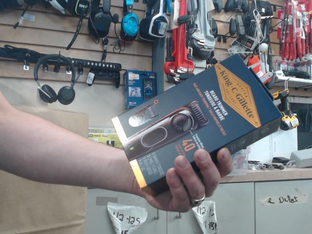 Beard trimmer