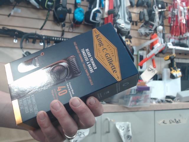 Beard trimmer