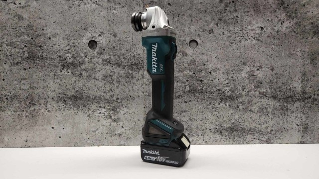 Grinder makita avec batterie 3ah
