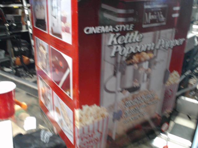 Popcorn machine