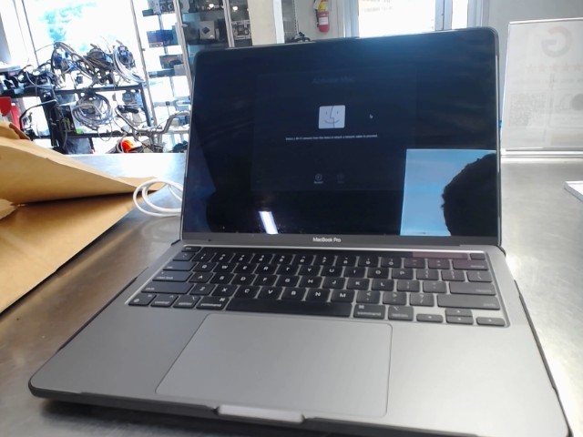 Macbook pro 2022/m2/16gbram/256gbssd