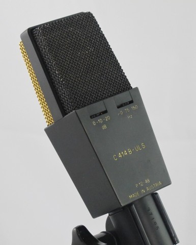 Micro akg c414 + acc dans case noir