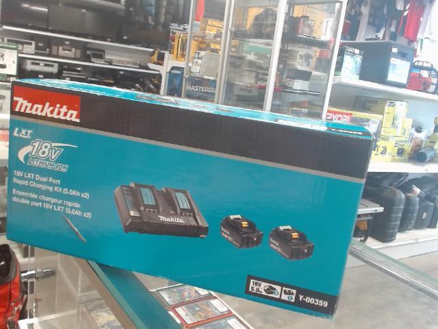 Brand new 18v 2 battery+chargeur combo