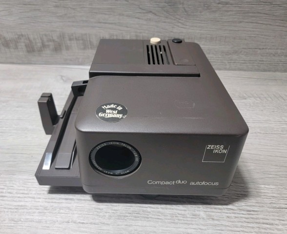 Autofocus vintage polarama slide project