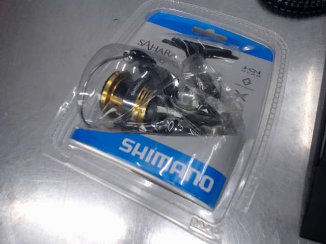 Spinning fishing reel shimano sahara2500