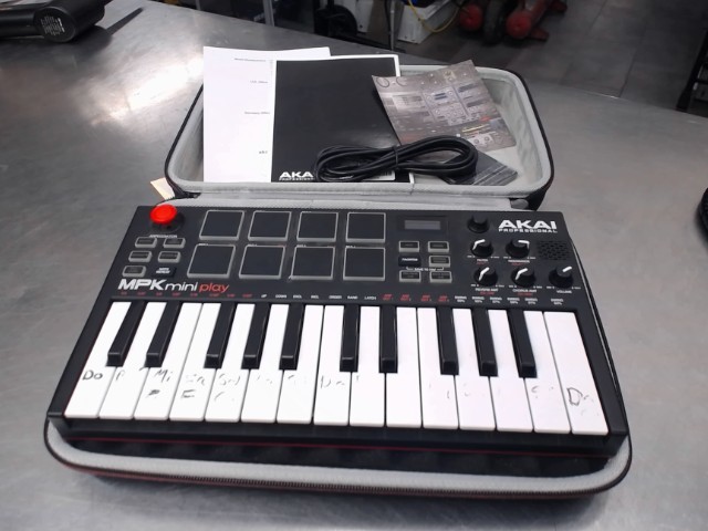 Midi controller 1st gen dans case