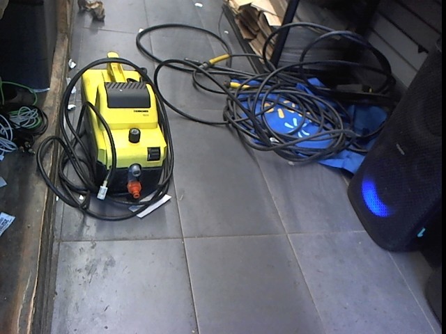 Machine a pression a eau