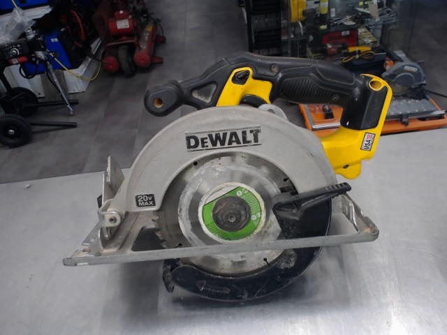 Scie circulaire dewalt