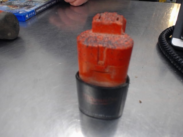Batterie m12 milwaukee