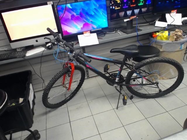 Velo montagne pour rose/bleu pour kid vf