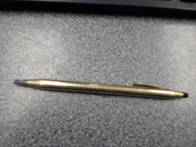 Gold pen