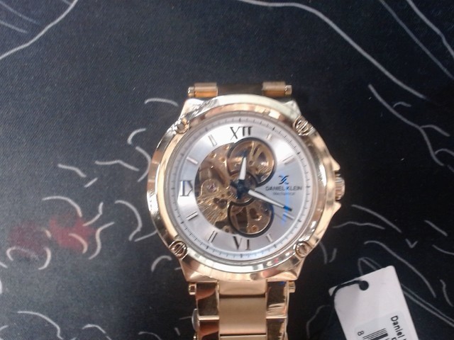 Montre daniel klein