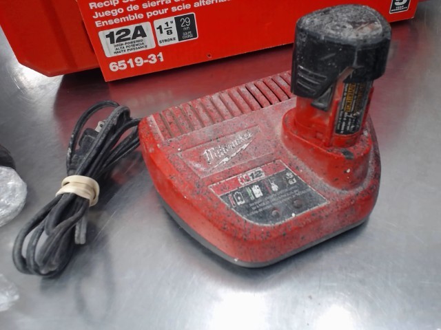 Chargeur + batterie m12