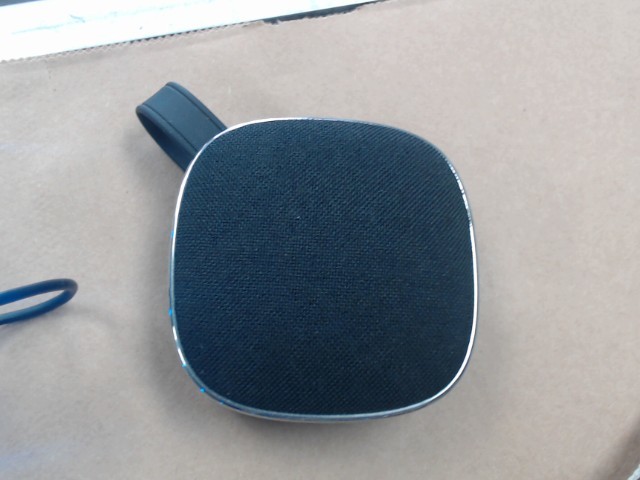 Speaker b hip