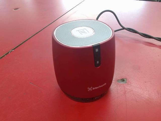Petit speaker bluetooth rouge pas d'acc