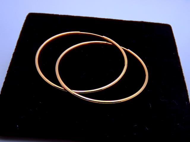 BOUCLES D OREILLES EN OR 10KT