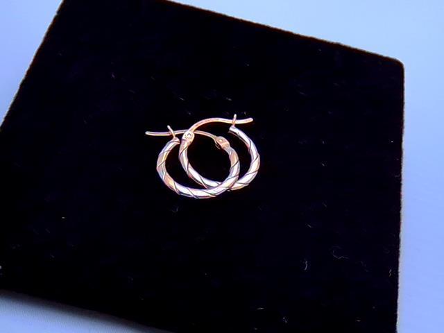 BOUCLES D OREILLES EN OR 10KT