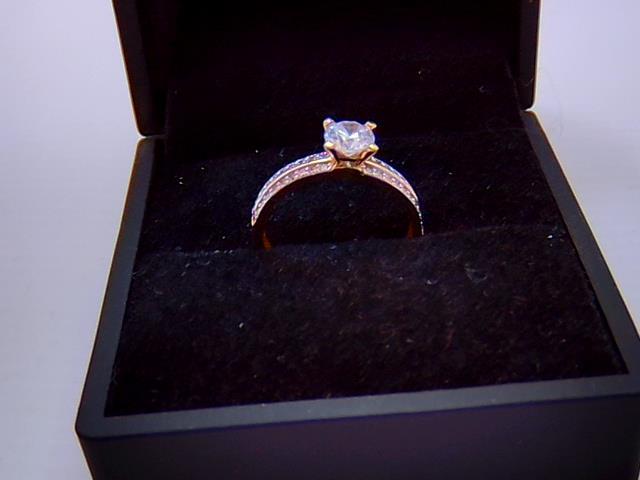 BAGUE EN OR 10KT NEW