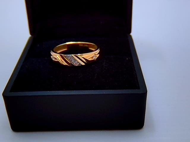 BAGUE EN  OR 10KT NEW